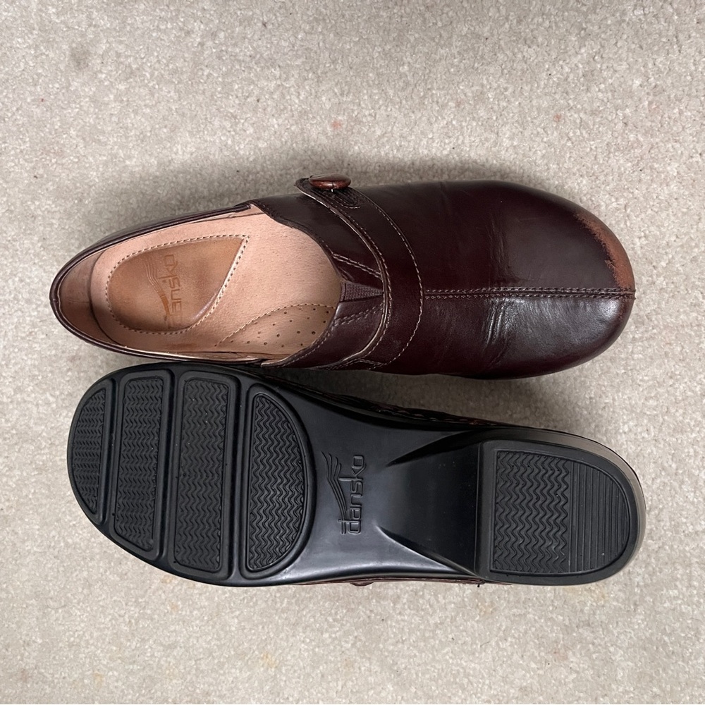 Dansko Brown Leather clogs